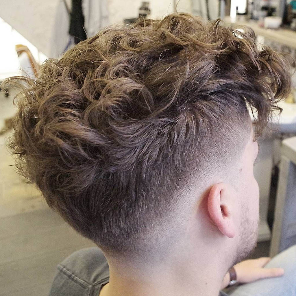 Messy Curls Hair Cutting Style
